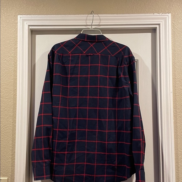 Jachs Men's Navy and Red Plaid Button Down Shirt like new - Picture 4 of 4
